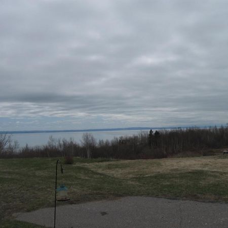 Motel De La Pointe Aux Bouleaux Baie-Sainte-Catherine Zewnętrze zdjęcie