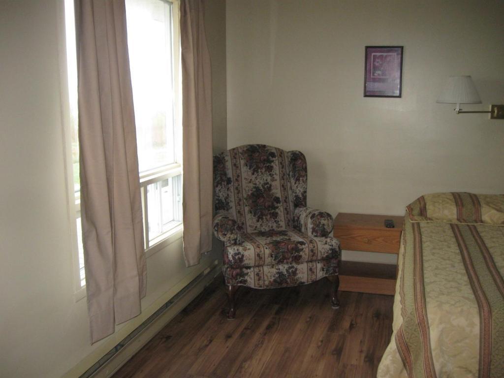 Motel De La Pointe Aux Bouleaux Baie-Sainte-Catherine Zewnętrze zdjęcie