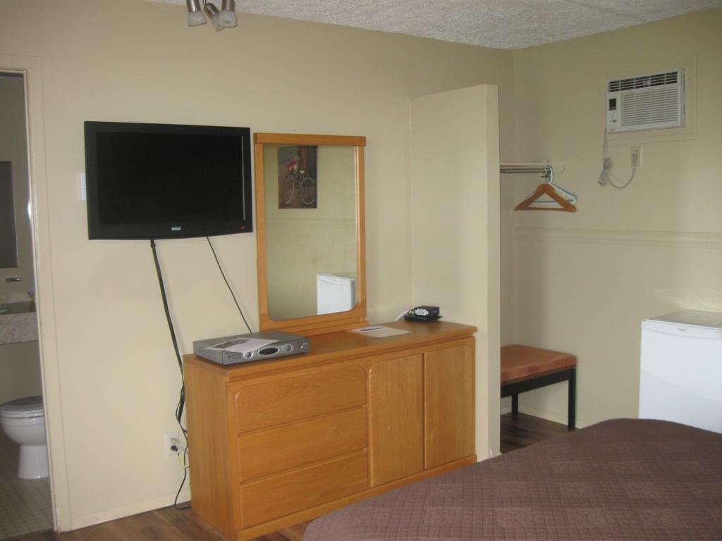 Motel De La Pointe Aux Bouleaux Baie-Sainte-Catherine Zewnętrze zdjęcie