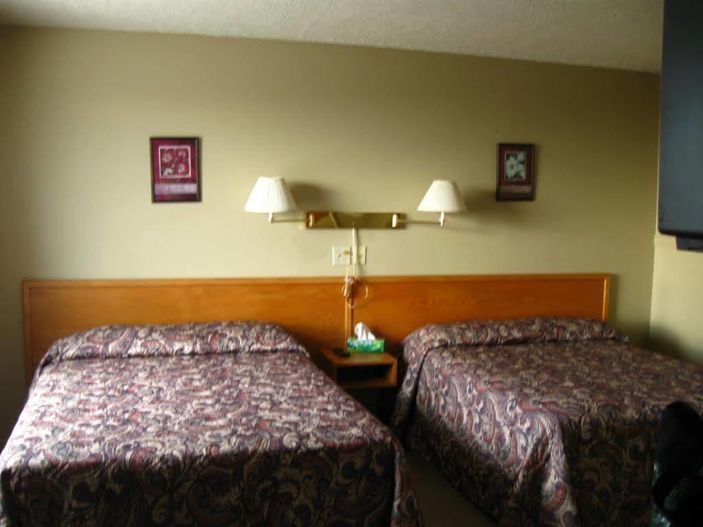 Motel De La Pointe Aux Bouleaux Baie-Sainte-Catherine Zewnętrze zdjęcie